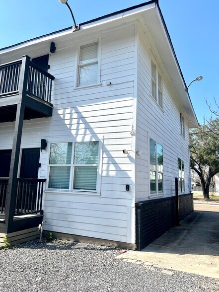 203 S Lockwood Dr, Houston, TX à vendre - Photo de l’immeuble – Image 2 sur 20