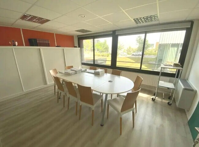 Plus de détails pour Bureau à louer