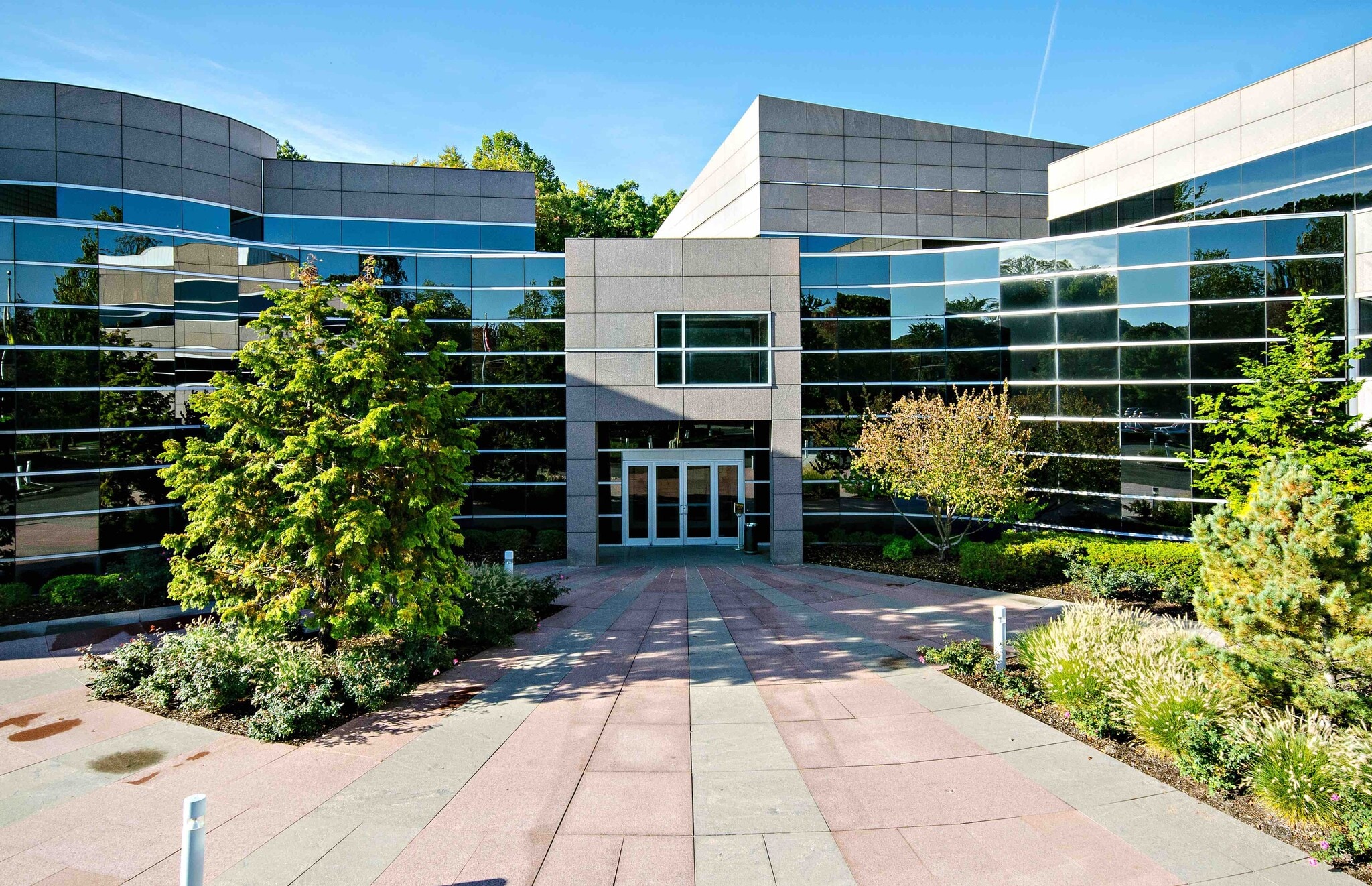 225 Brae Blvd, Park Ridge, NJ à louer Photo principale– Image 1 sur 6