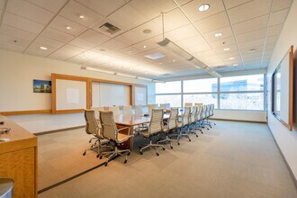 8890 Cal Center Dr, Sacramento, CA à louer Photo intérieure– Image 1 sur 7