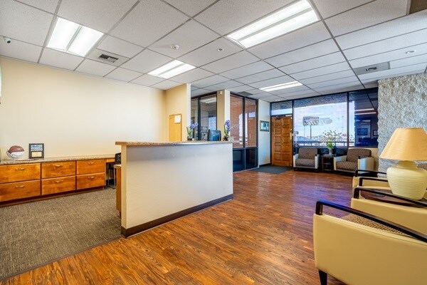 1622 N Black Canyon Fwy, Phoenix, AZ à louer - Photo intérieure – Image 2 sur 4