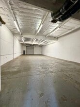 15132-15146 Goldenwest Cir, Westminster, CA à louer Photo intérieure– Image 2 sur 17