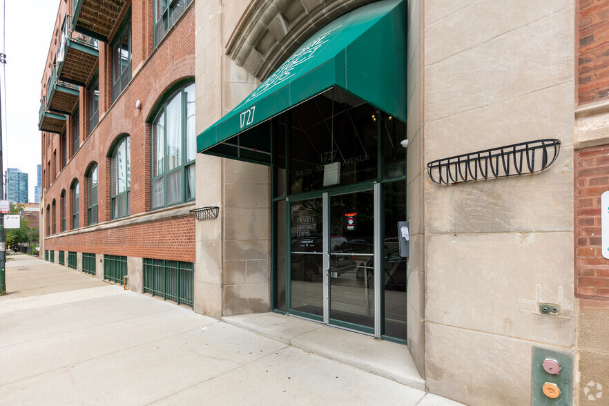 1727 S Indiana Ave, Chicago, IL à louer - Photo de l’immeuble – Image 3 sur 15