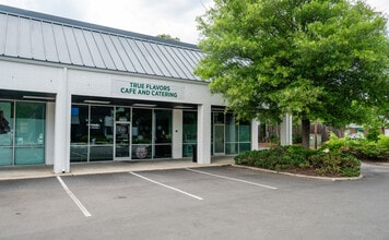 5410 NC Hwy 55, Durham, NC à louer Photo de l’immeuble– Image 2 sur 14