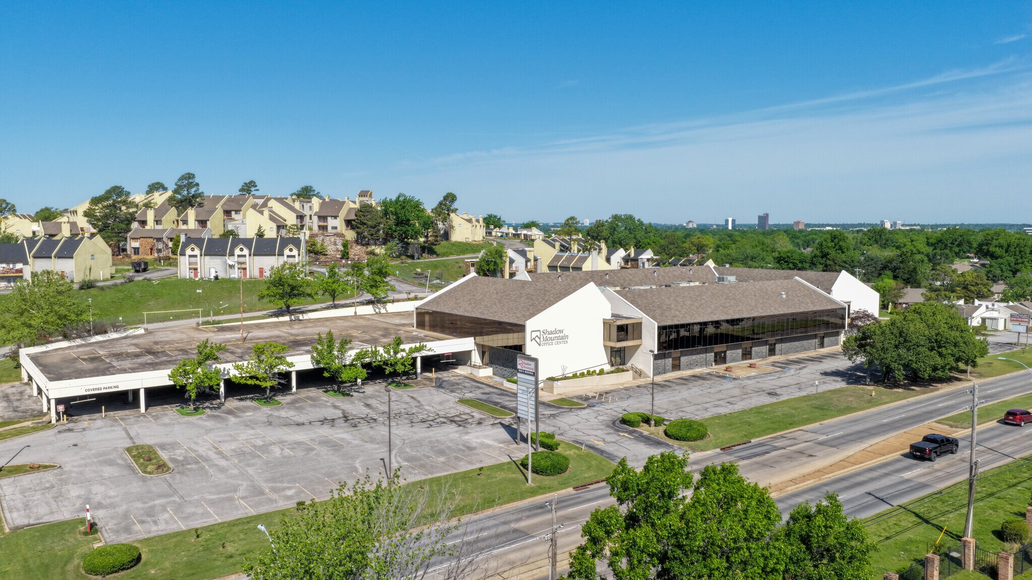 5840 S Memorial Dr, Tulsa, OK à vendre Photo principale– Image 1 sur 21
