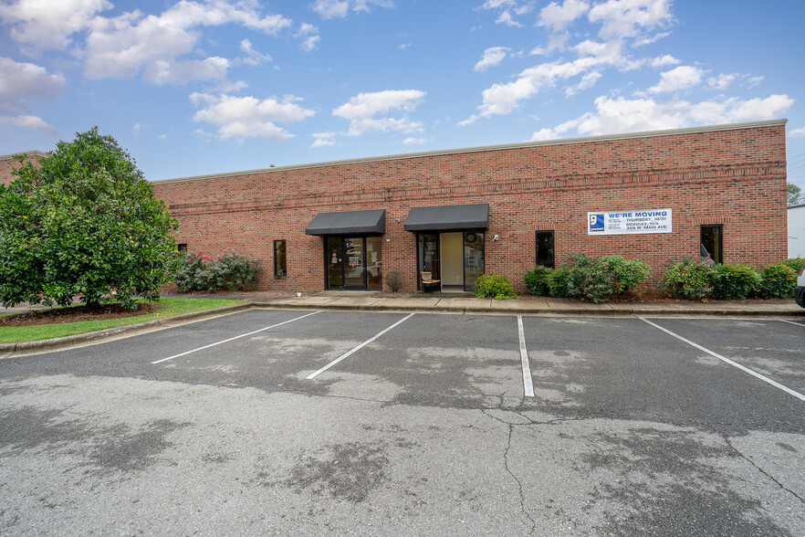110 Armstrong St, Gastonia, NC à louer - Photo de l’immeuble – Image 2 sur 6