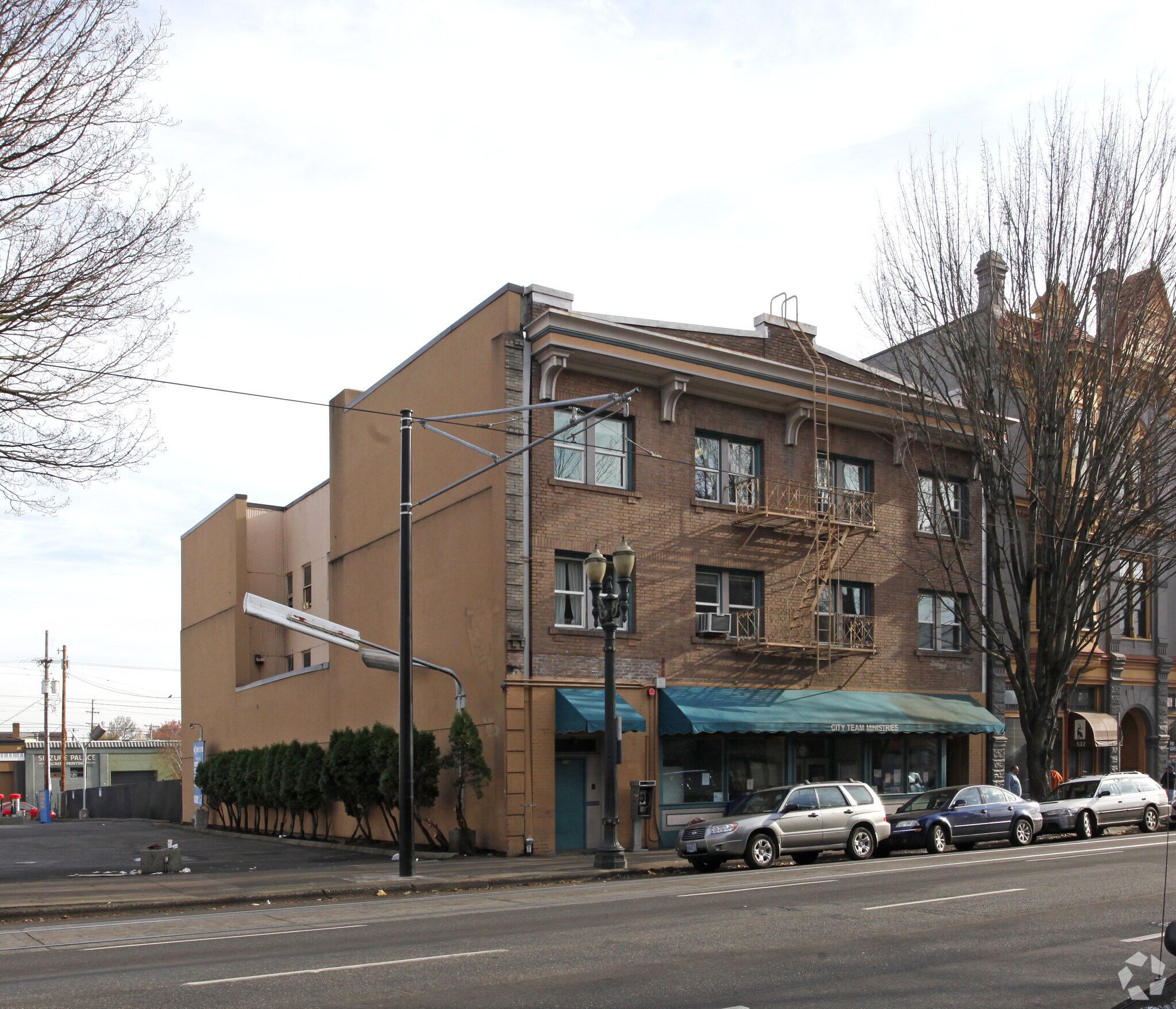 520-526 SE Grand Ave, Portland, OR à vendre Photo principale– Image 1 sur 7