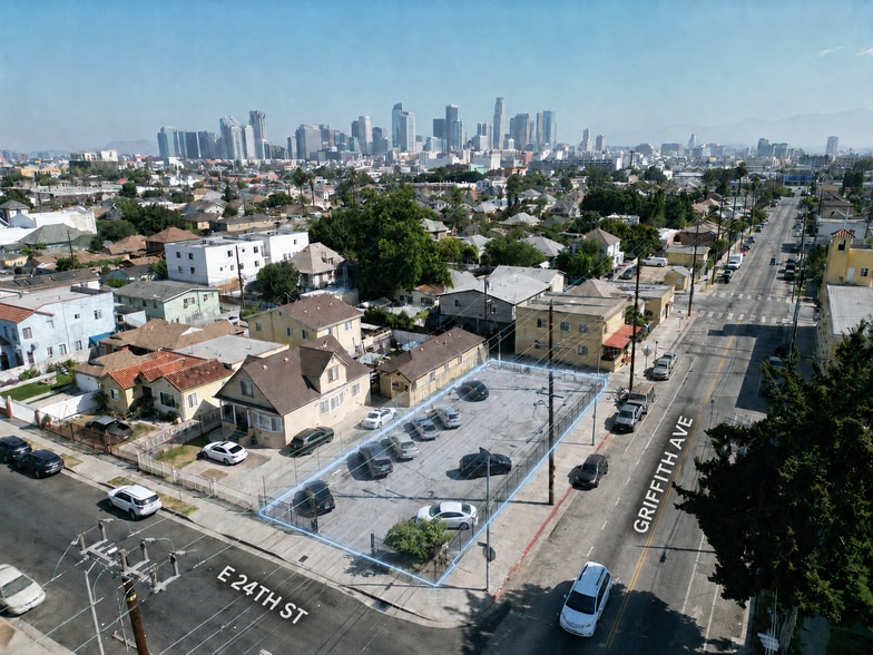 2315-2319 Griffith Ave, Los Angeles, CA à vendre - Photo de l’immeuble – Image 2 sur 7