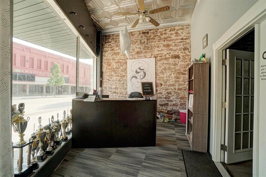 211 E Main St, Shawnee, OK à vendre - Photo de l’immeuble – Image 2 sur 20