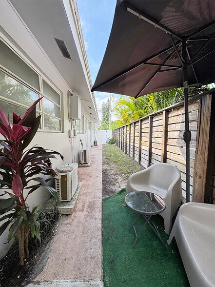 1030 N Victoria Park Rd, Fort Lauderdale, FL à vendre - Photo de l’immeuble – Image 2 sur 18