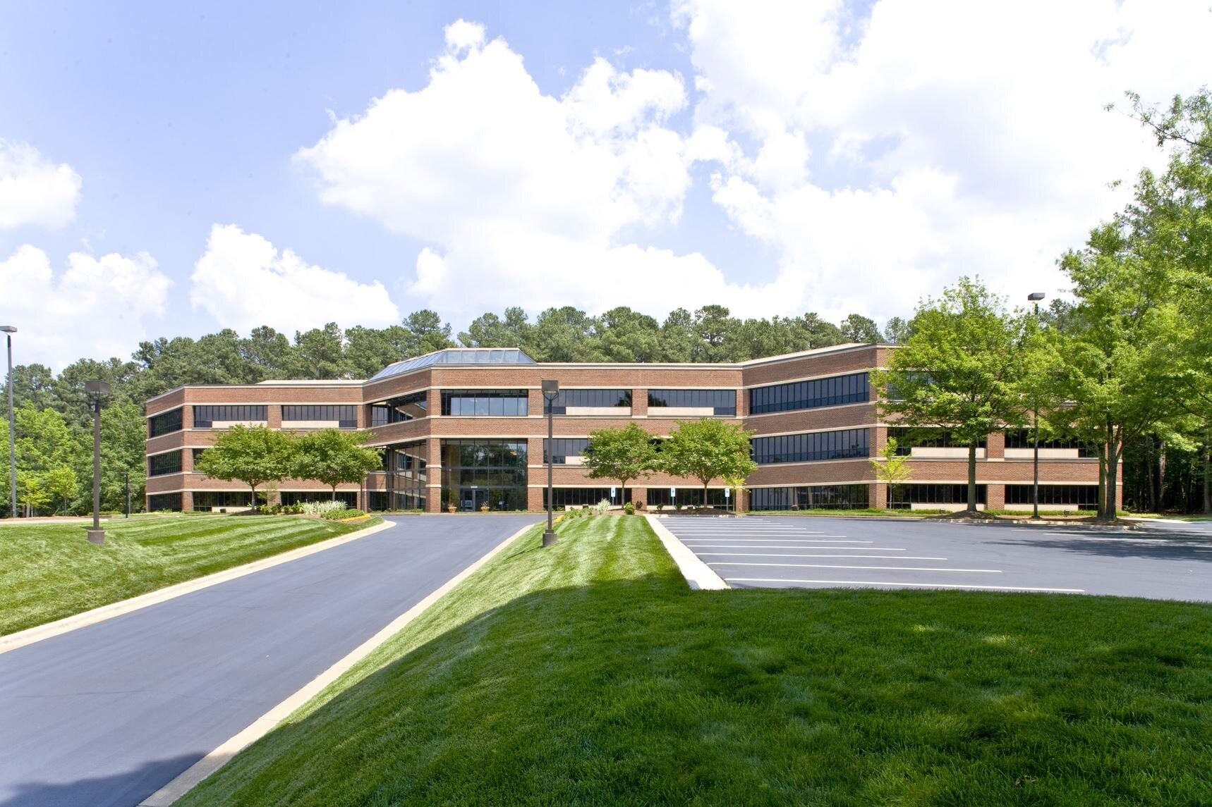 3600 Glenwood Ave, Raleigh, NC à louer Photo de l’immeuble– Image 1 sur 7