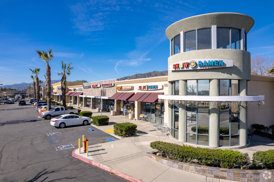 1165-1275 Foothill Blvd, La Verne, CA à louer - Photo de l’immeuble – Image 1 sur 10
