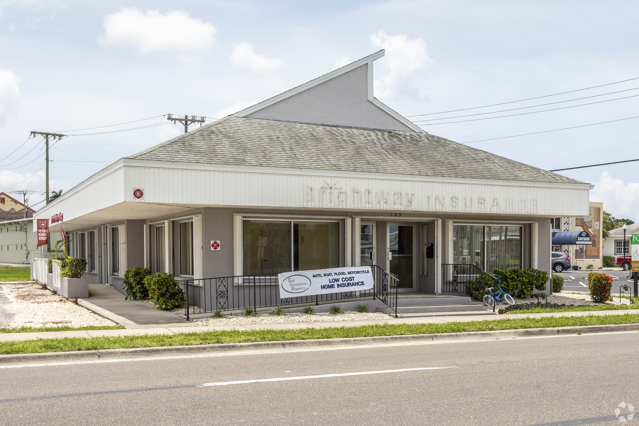 109 E Olympia Ave, Punta Gorda, FL à vendre Photo principale– Image 1 sur 4