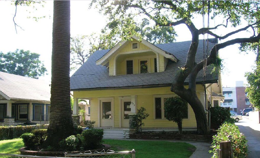 429 N Mentor Ave, Pasadena, CA à vendre - Photo principale – Image 1 sur 3