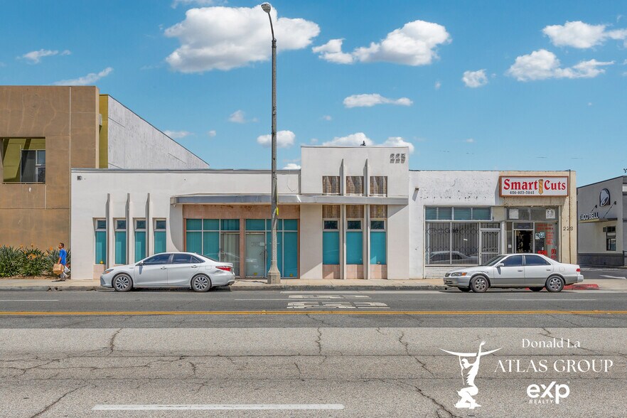 223 E Valley Blvd, Alhambra, CA à vendre - Photo de l’immeuble – Image 1 sur 47