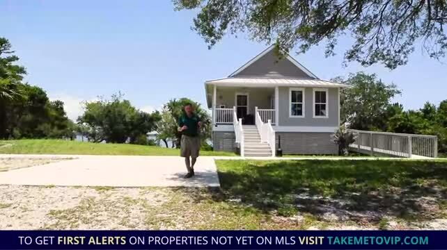 127 Harbor Cir, Panacea, FL à vendre - Vidéo sur l’annonce professionnelle – Image 2 sur 22