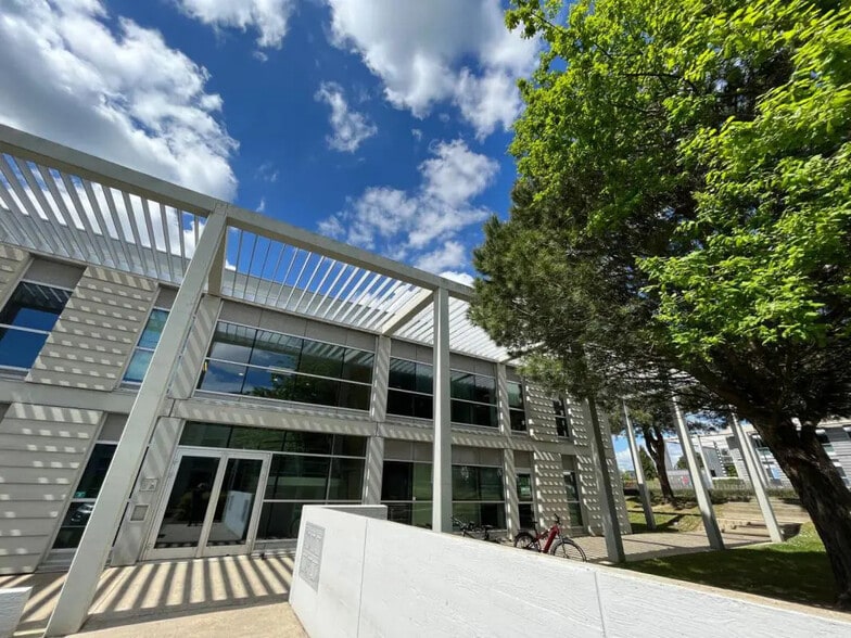 Bureau dans Nantes à louer - Photo de l’immeuble – Image 1 sur 7