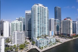 Plus de détails pour 1331 Brickell Bay Dr, Miami, FL - Logement à vendre