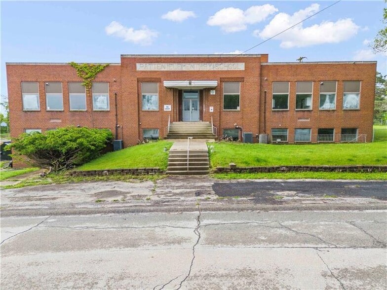 1530 Hillcrest Ave, Washington, PA à vendre - Photo de l’immeuble – Image 3 sur 29