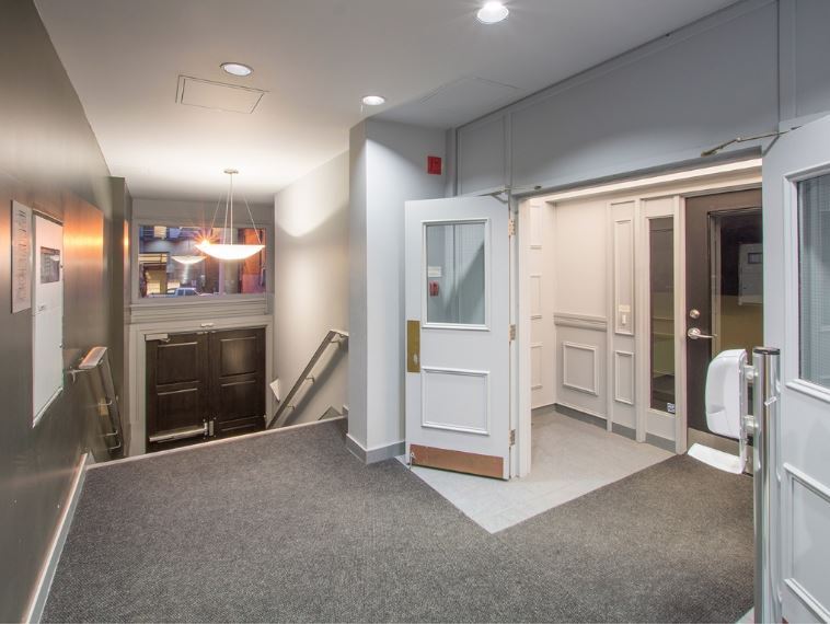 66 Queen St, Ottawa, ON à louer - Hall d’entrée – Image 2 sur 3