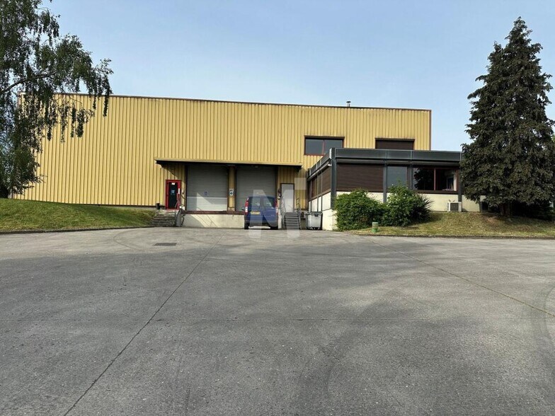 Avenue Ettore Bugatti, Linas à vendre - Photo de l’immeuble – Image 2 sur 12