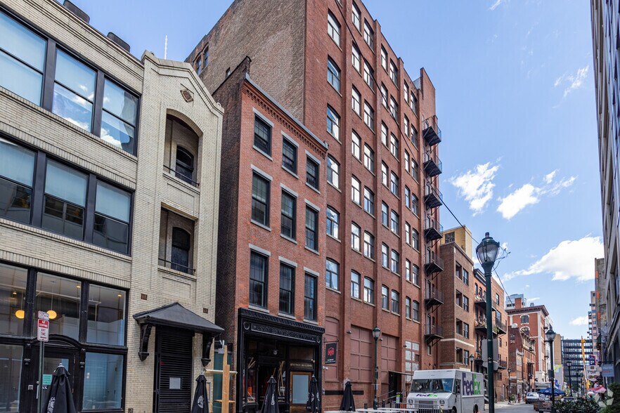 1217 Sansom St, Philadelphia, PA à louer - Photo de l’immeuble – Image 1 sur 5