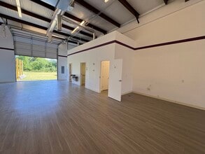 284 Rocky Creek Rd, Greenville, SC à louer Photo intérieure– Image 1 sur 5