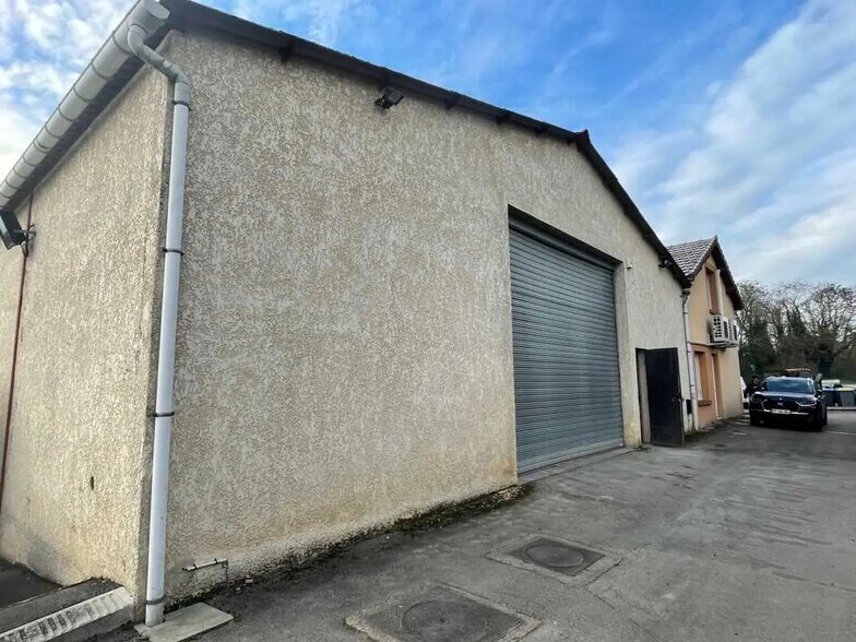 Industriel/Logistique dans Allonne à louer - Photo de l’immeuble – Image 2 sur 7