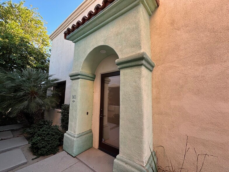 41750 Rancho Las Palmas Dr, Rancho Mirage, CA à louer - Photo de l’immeuble – Image 2 sur 4