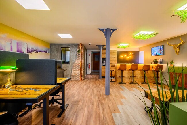 Plus de détails pour 48 Rue Georges Clémenceau, Montbéliard - Bureau à louer