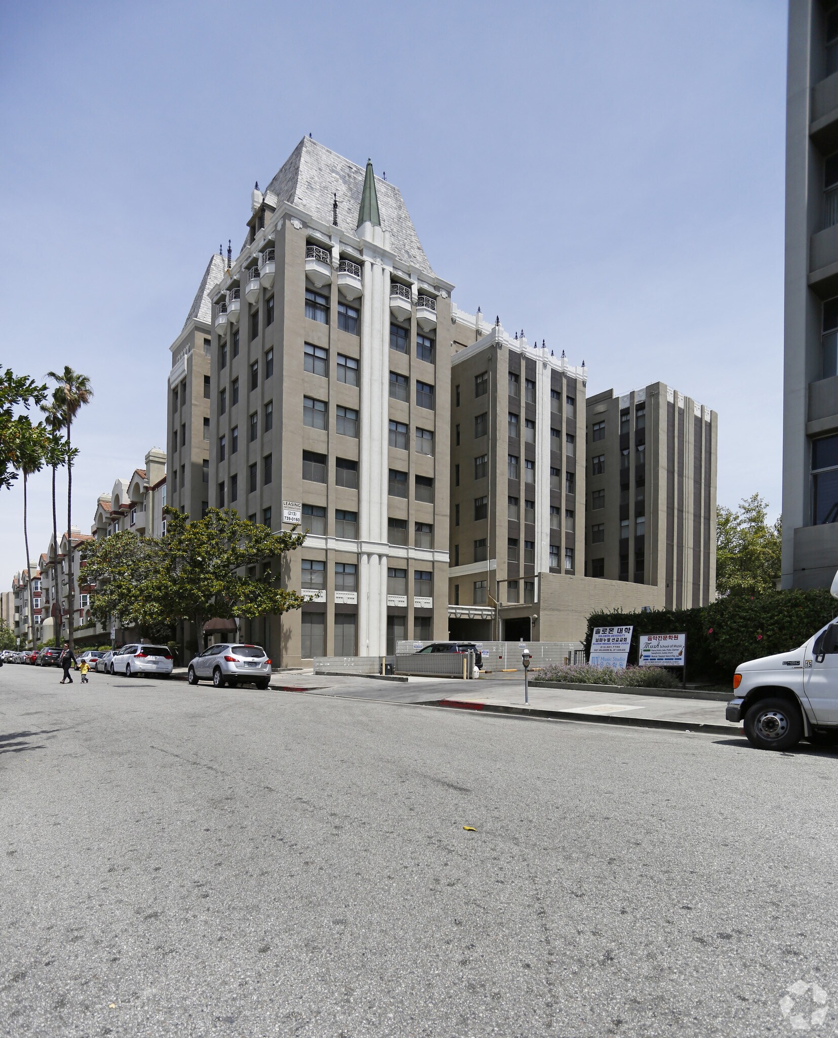 634 S Gramercy Pl, Los Angeles, CA à louer Photo principale– Image 1 sur 9