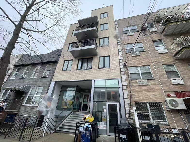 832 40th St, Brooklyn, NY à vendre - Photo de l’immeuble – Image 1 sur 3