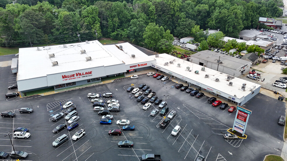 3853 Lawrenceville Hwy, Tucker, GA à louer - Photo de l’immeuble – Image 2 sur 5
