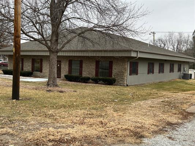 1807 4th Corso, Nebraska City, NE à louer - Photo de l’immeuble – Image 2 sur 17