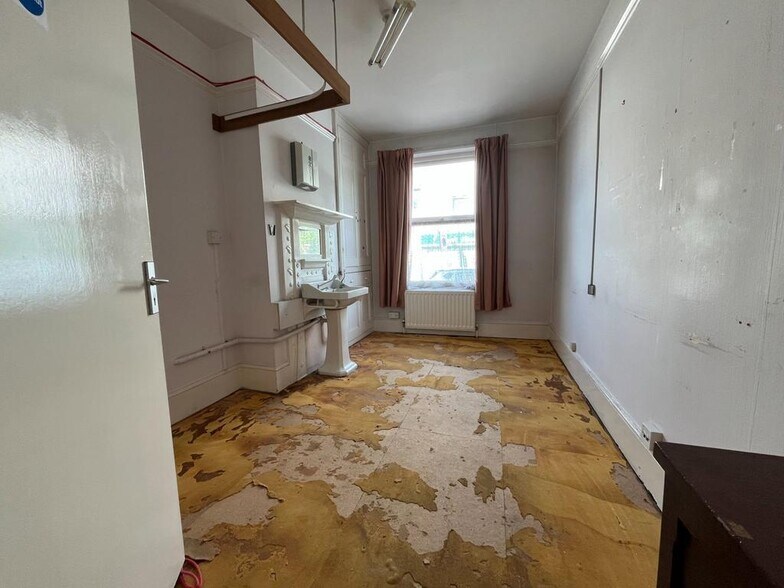 511 Canterbury St, Gillingham à vendre - Photo de l’immeuble – Image 3 sur 25