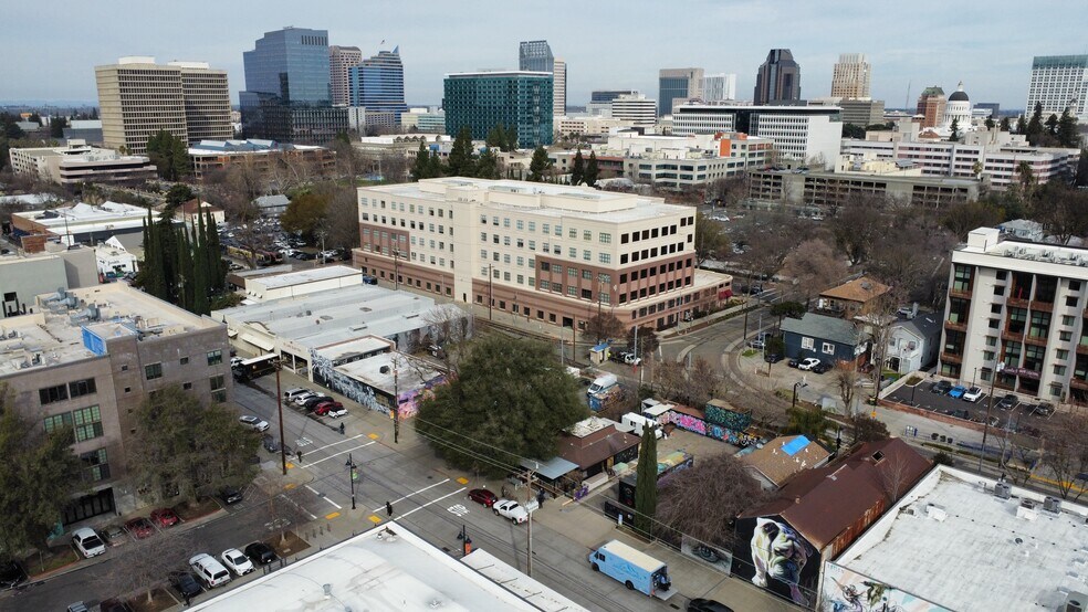 1201 R St, Sacramento, CA à vendre - Aérien – Image 3 sur 9