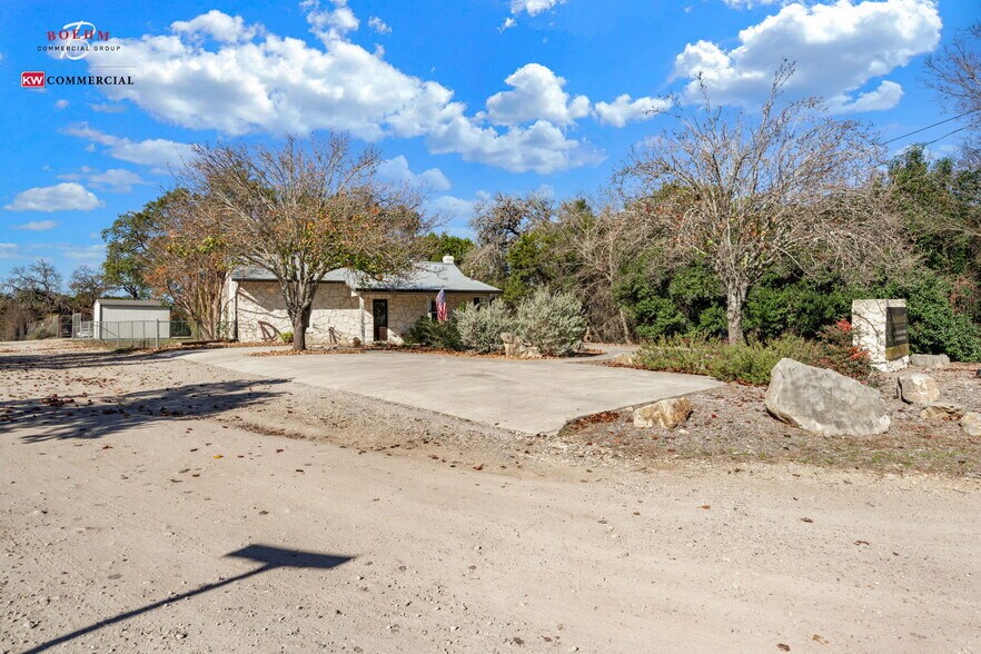 10008 Johns Rd, Boerne, TX à vendre - Photo de l’immeuble – Image 2 sur 33