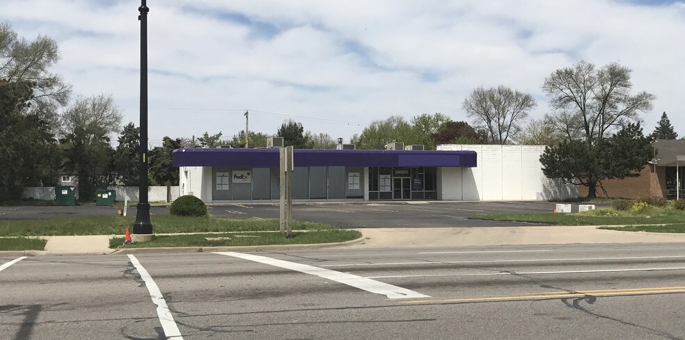 34850 Plymouth Rd, Livonia, MI à louer - Photo principale – Image 1 sur 5