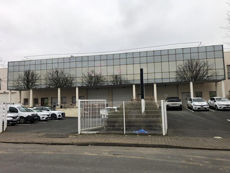 10 Rue Le Corbusier, Goussainville à louer - Photo de l’immeuble – Image 2 sur 12