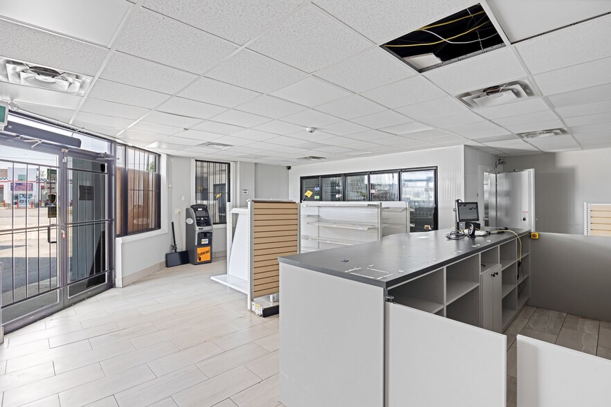 33 Oak St E, Leamington, ON à vendre - Photo intérieure – Image 2 sur 19