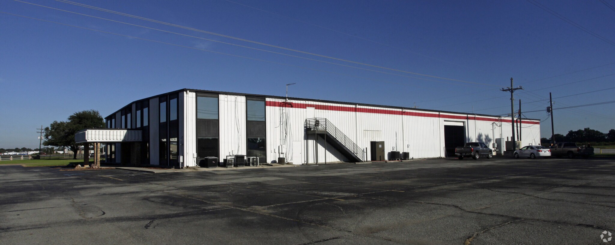 3721 Highway 90 E, Broussard, LA à louer Photo principale– Image 1 sur 34