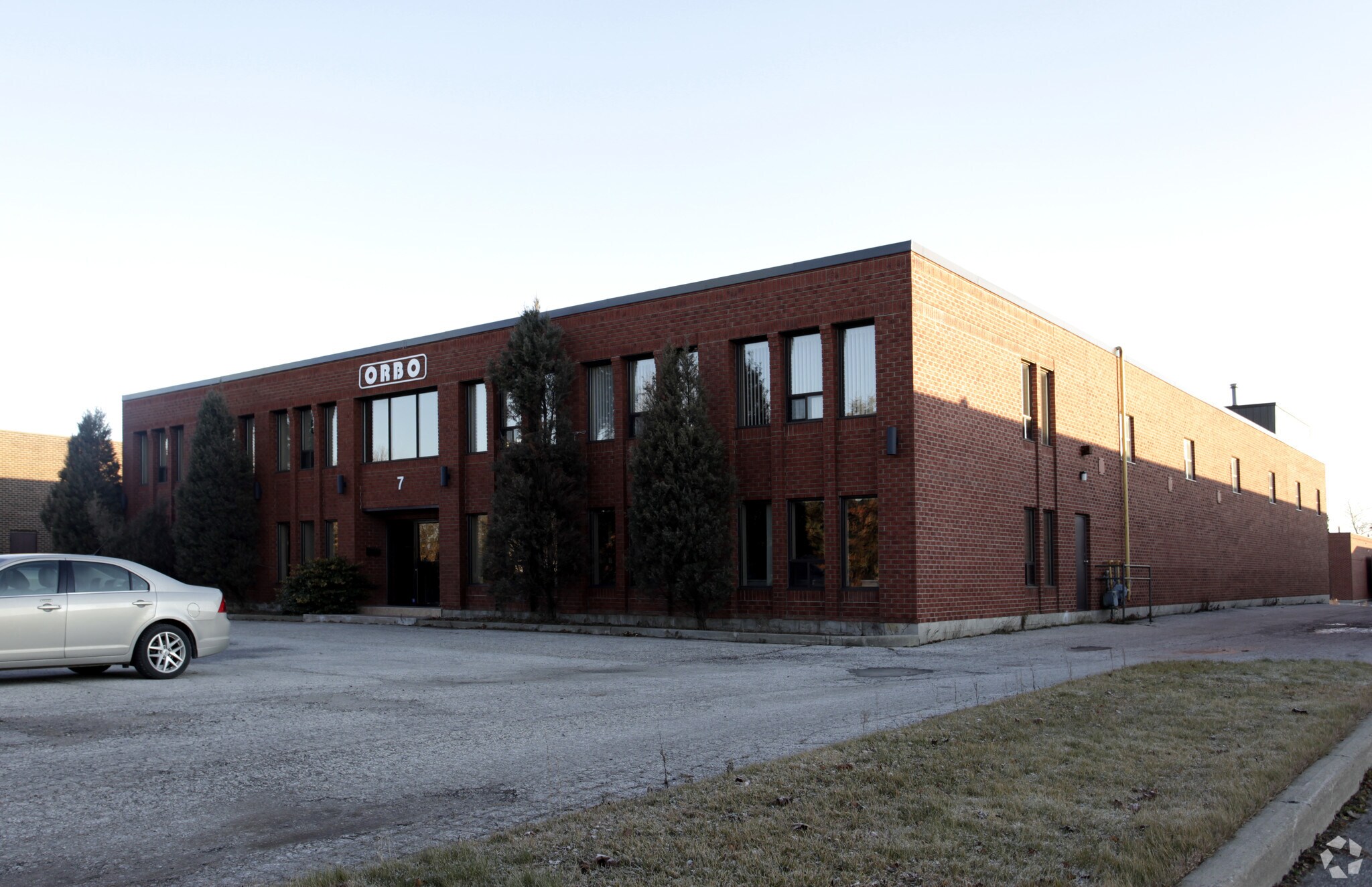 7 Bradwick Dr, Concord, ON à vendre Photo principale– Image 1 sur 6