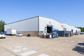 Plus de détails pour Whittle Way, Crawley - Industriel/Logistique à louer
