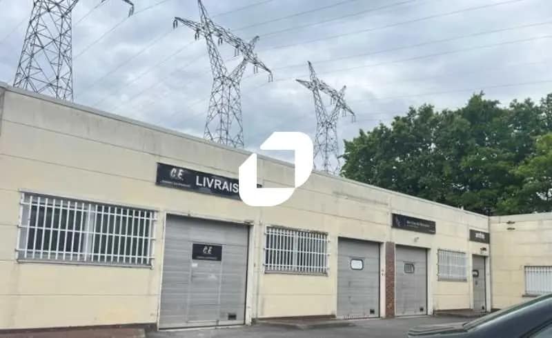 20 Rue Du Bel Air, Lisses à louer - Photo de l’immeuble – Image 2 sur 22