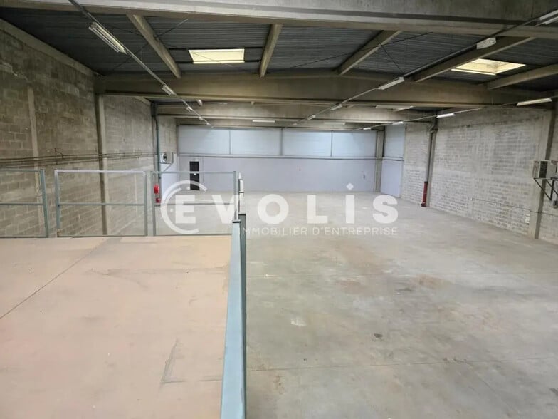 7 Rue Des Marronniers, L'HAY-LES-ROSES à louer - Photo intérieure – Image 2 sur 10