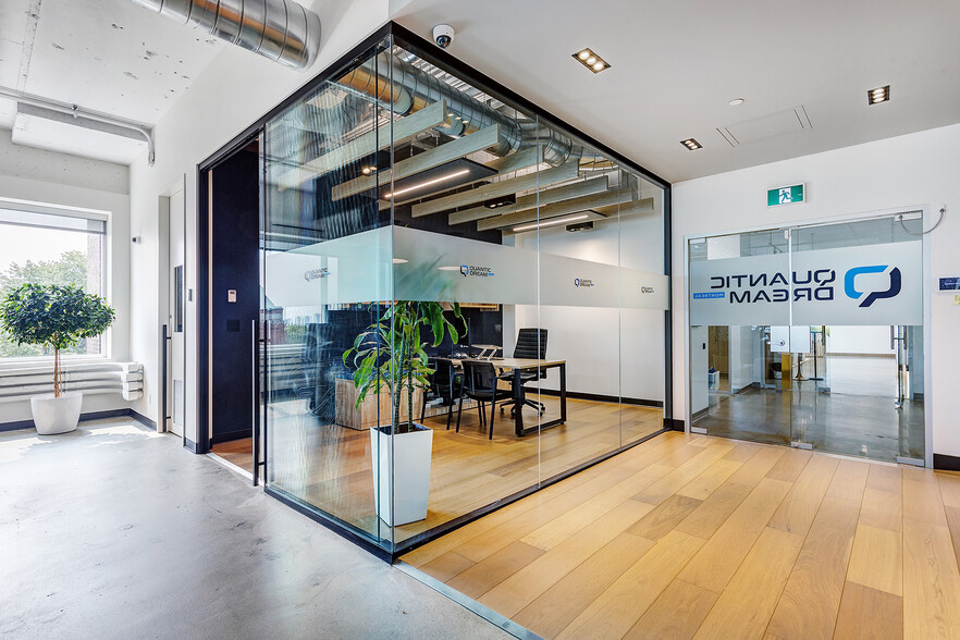 1100 Av Atwater, Westmount, QC à louer - Photo de l’immeuble – Image 2 sur 13