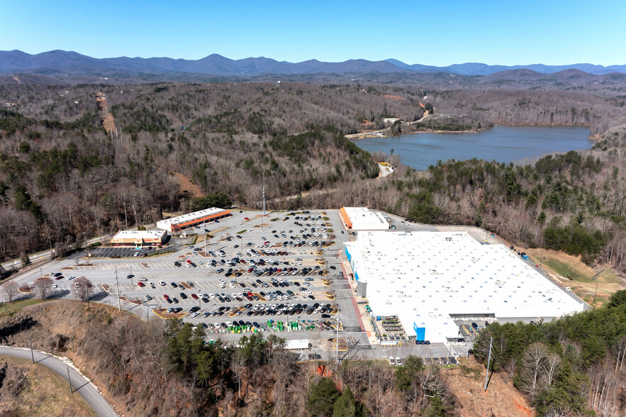 400 Wal-Mart Way, Dahlonega, GA à louer - Photo de l’immeuble – Image 2 sur 14