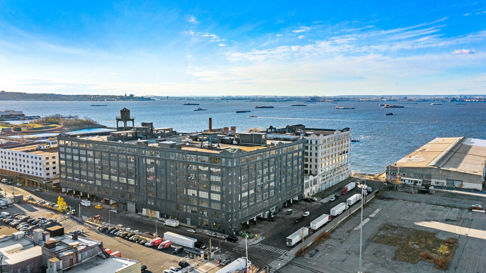 4000-4014 1st Ave, Brooklyn, NY à louer Photo de l’immeuble– Image 1 sur 11