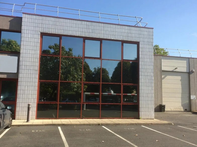 35-37 Avenue Du Gros Chêne, Herblay-sur-Seine à louer - Photo de l’immeuble – Image 1 sur 10