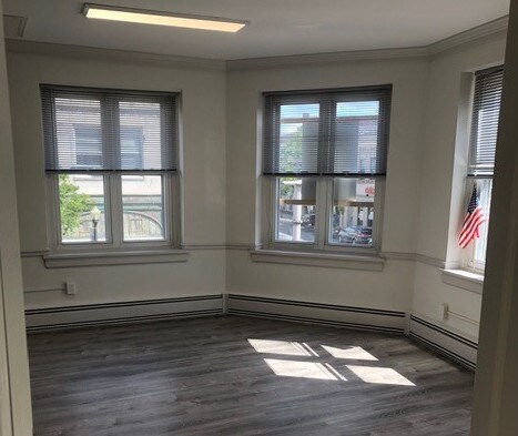 535 Bloomfield Ave, Montclair, NJ à louer - Photo intérieure – Image 3 sur 15